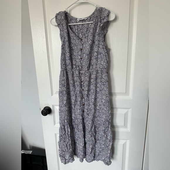 Sonoma Gray and White Sleeveless V-Neck Maxi Sundress - Picture 1 of 6